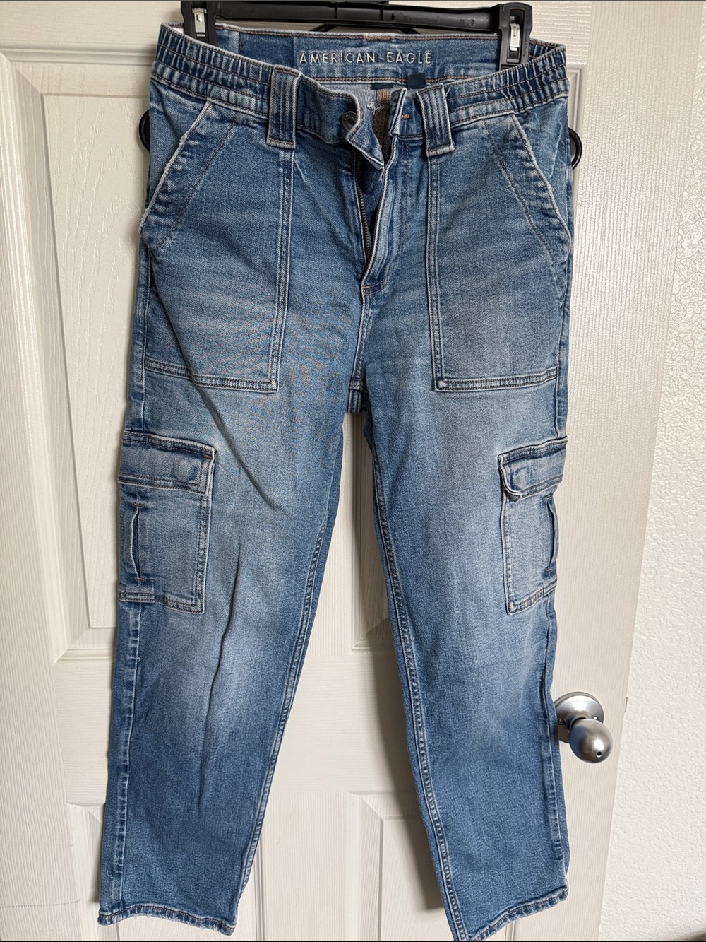 American Eagle Outfitters Light Blue Cropped Cargo Jeans
